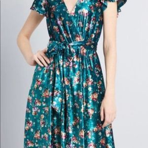 ModCloth velvet flowered dress Lg